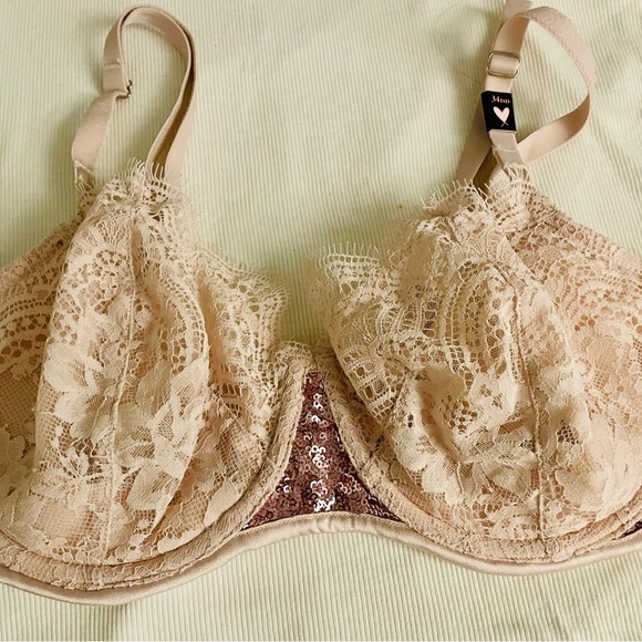 New Victoria Secret lace sequins Bra - Picture 2 of 5